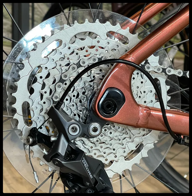 Giant Fathom 29 2 Large Terracotta 2022-4